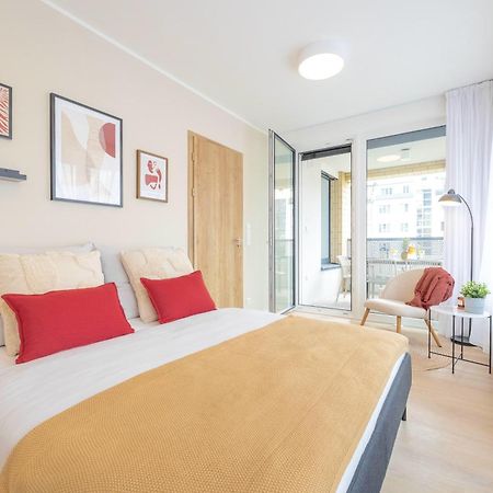 Bright 2Br - 4Th Floor, Balcony, Free Parking By Gravity Prague公寓 外观 照片