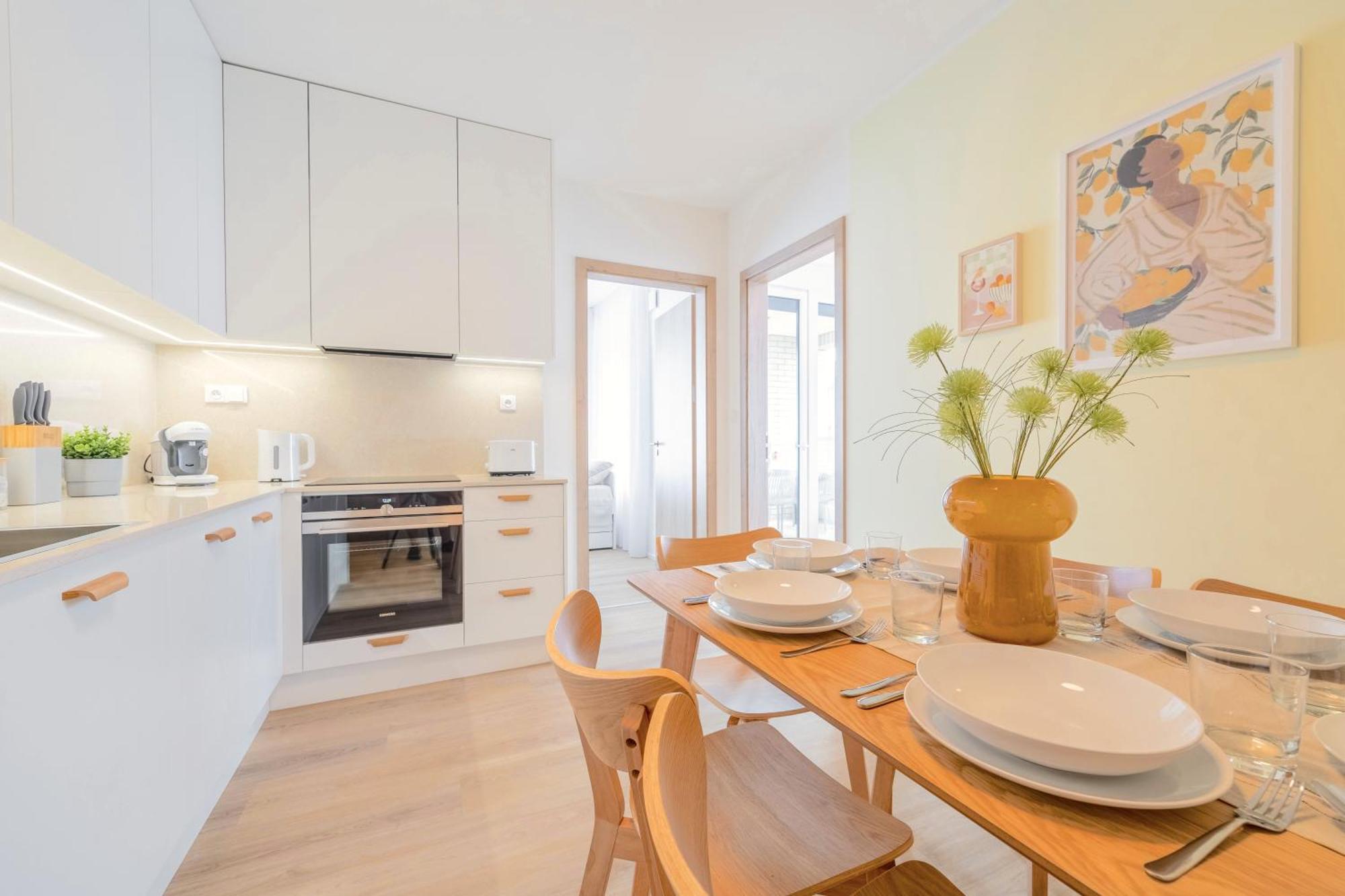 Bright 2Br - 4Th Floor, Balcony, Free Parking By Gravity Prague公寓 外观 照片