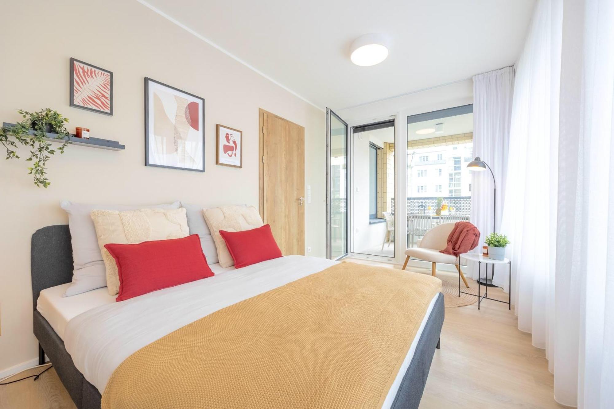 Bright 2Br - 4Th Floor, Balcony, Free Parking By Gravity Prague公寓 外观 照片