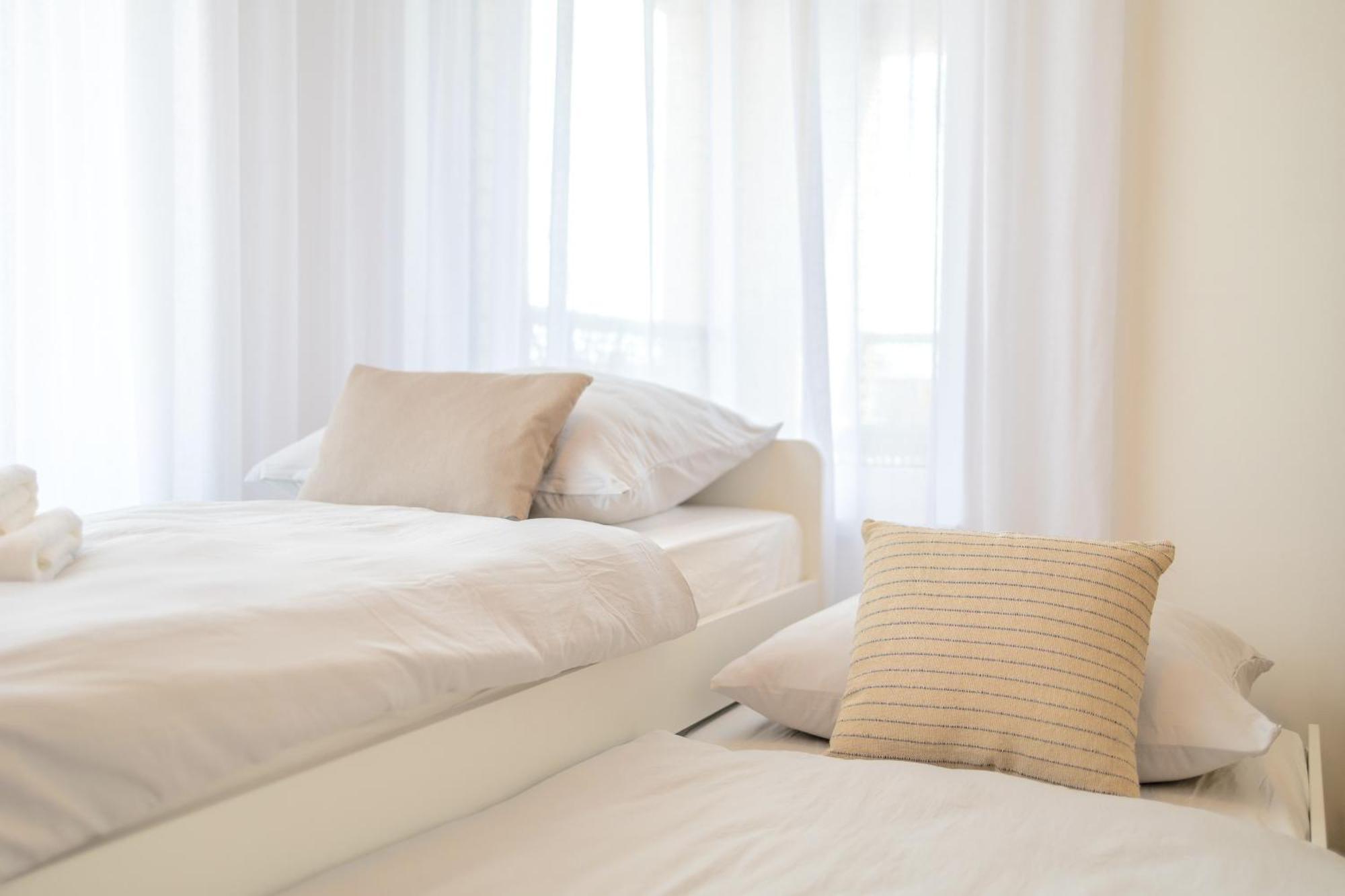 Bright 2Br - 4Th Floor, Balcony, Free Parking By Gravity Prague公寓 外观 照片